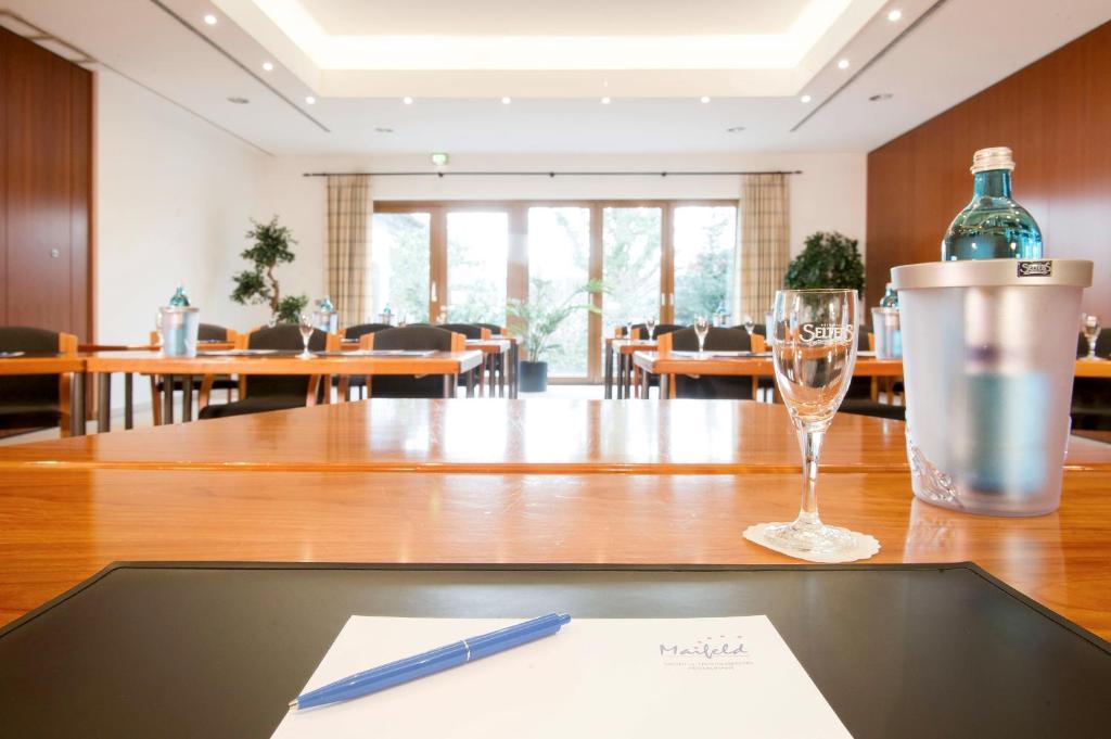 Maifeld Sport- Und Tagungshotel Werl Exterior foto