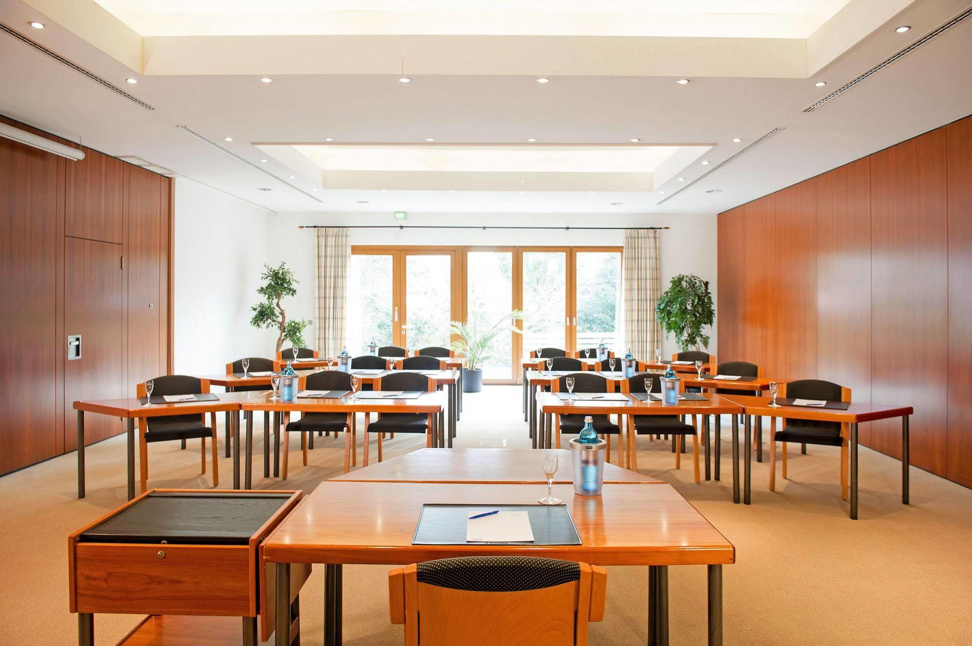 Maifeld Sport- Und Tagungshotel Werl Exterior foto