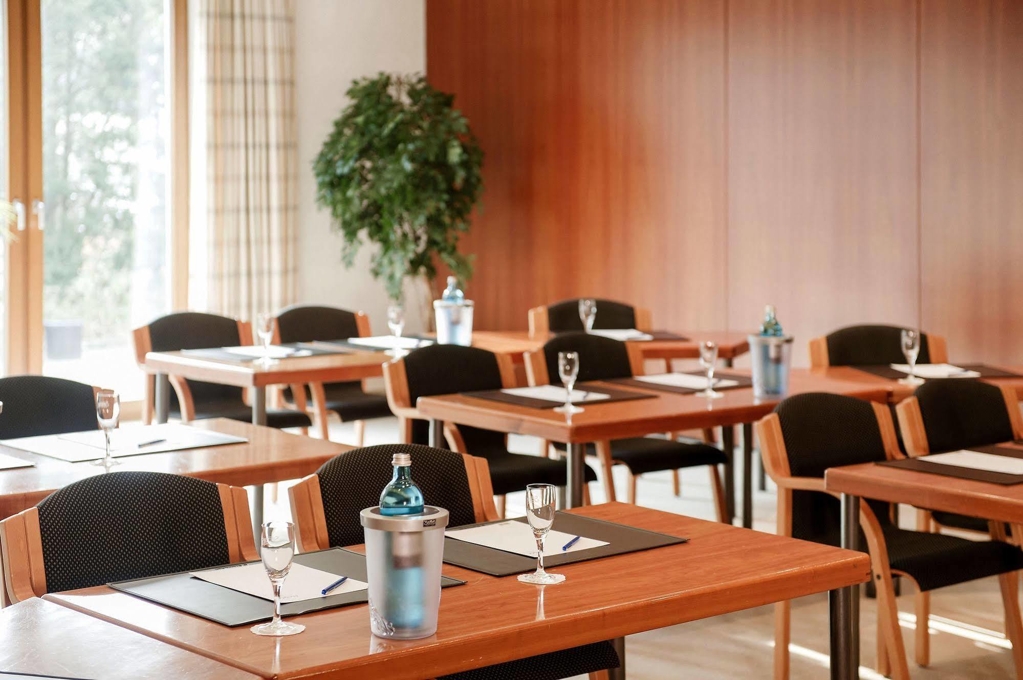 Maifeld Sport- Und Tagungshotel Werl Exterior foto